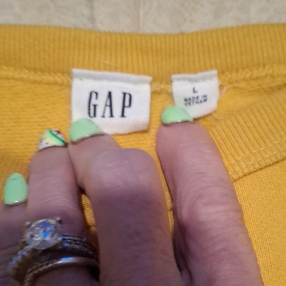 GAP Women's Mustard Crew Neck Sweater - Picture 2 of 8